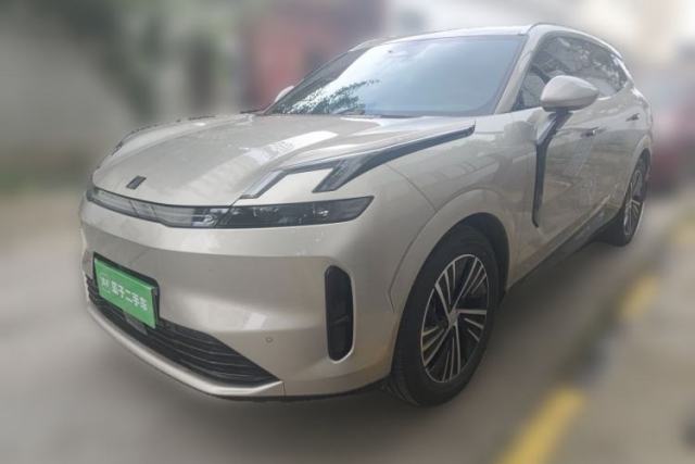 Used Lynk & Co 08 EM-P 2025 120km Long-Range Pro
