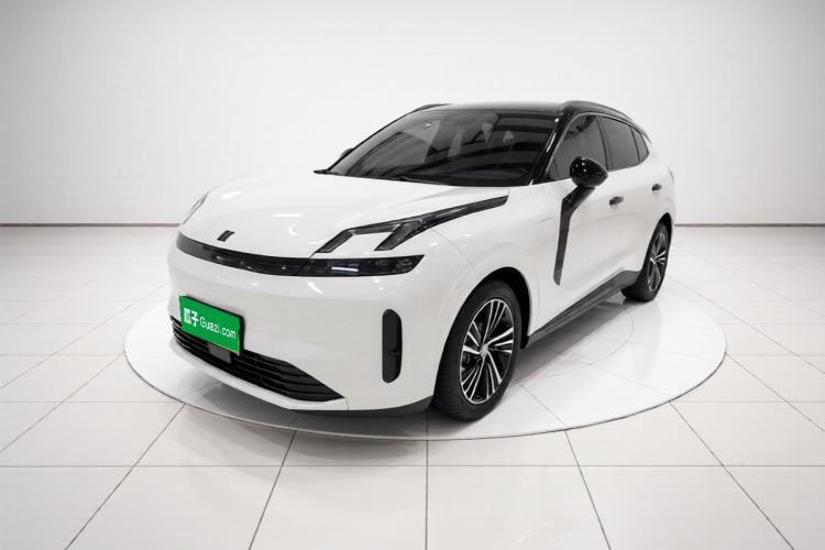 Lynk & Co 08 EM-P 2025 120km Long-Range Pro