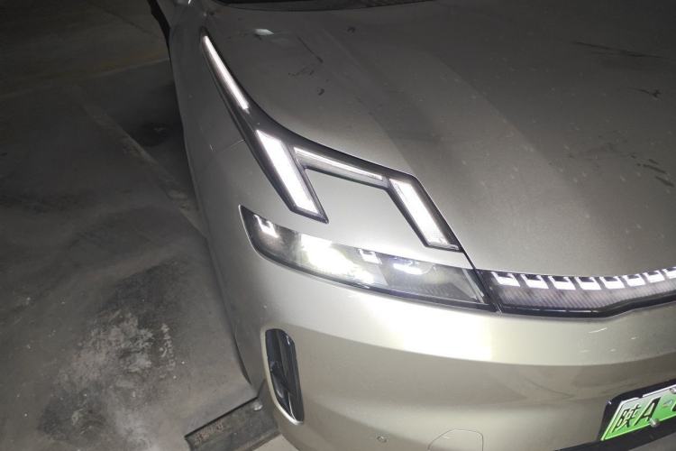 Used Lynk & Co 08 EM-P 2025 120km Long-Range Halo Right Front Headlight