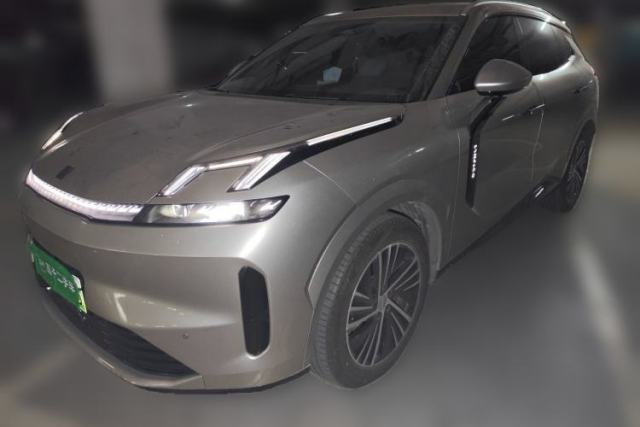 Used Lynk & Co 08 EM-P 2025 120km Long-Range Halo