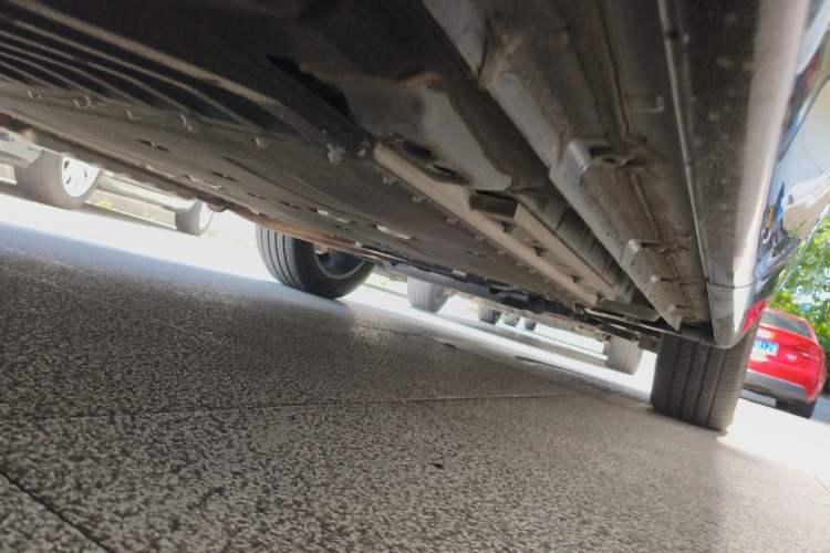 Used Lynk & Co 08 EM-P 2025 120km Long-Range Pro Chassis Rear Right