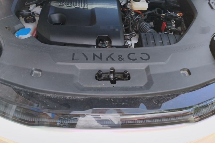 Used Lynk & Co 08 EM-P 2025 120km Long-Range Pro Engine Bay