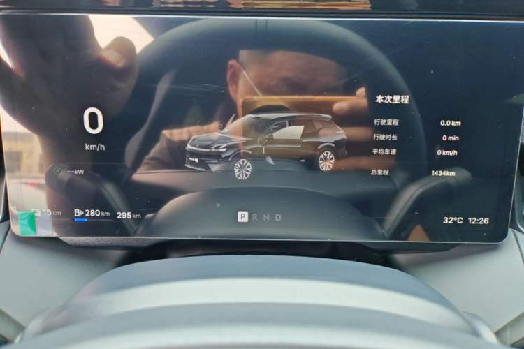 Used Lynk & Co 08 EM-P 2026 Model 160 Long-Range Ultra Instrument Cluster