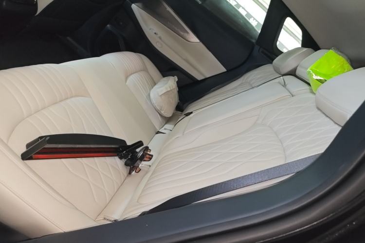 Used Lynk & Co 08 EM-P 2026 Model 210 Four-Wheel Drive Performance Ultra H7 Left Rear Seat