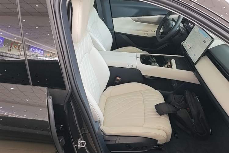 Used Lynk & Co 08 EM-P 2026 Model 210 Four-Wheel Drive Performance Ultra H7 Right Front Seat