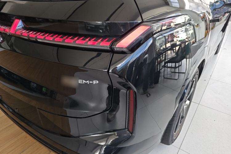 Used Lynk & Co 08 EM-P 2026 Model 230 Extra-Long-Range Ultra H7 Right Rear Taillight