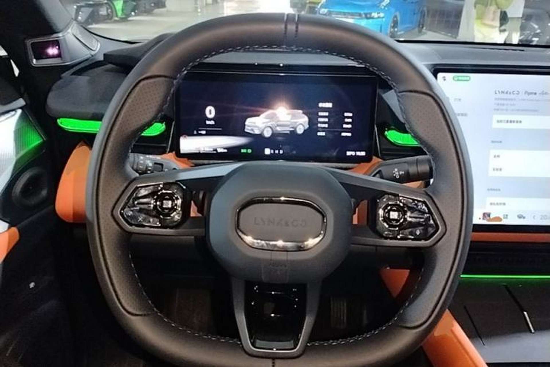 Used Lynk & Co 08 EM-P 2026 Model 210 Four-Wheel Drive Performance Ultra H7 Steering Wheel