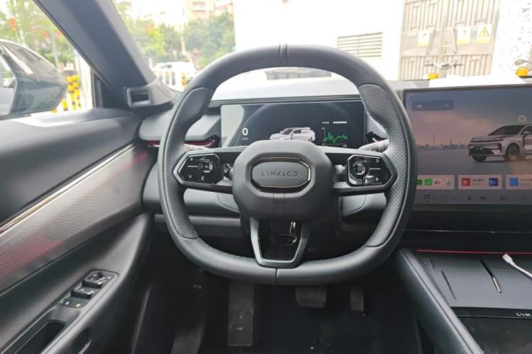 Used Lynk & Co 08 EM-P 2026 Model 160 Long-Range Max Steering Wheel