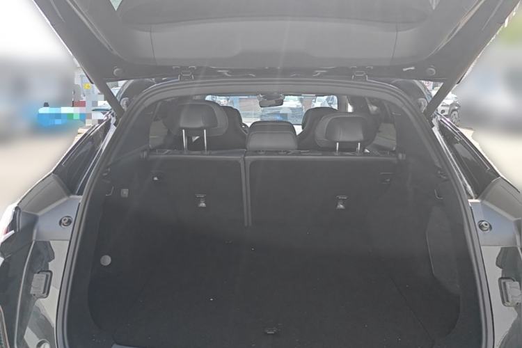 Used Lynk & Co 08 EM-P 2026 Model 160 Long-Range Max Trunk
