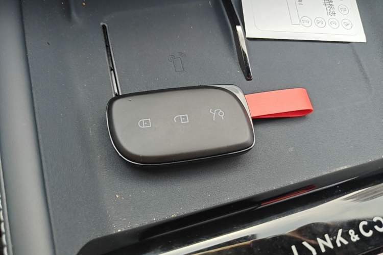 Used Lynk & Co 08 EM-P 2026 Model 160 Long-Range Max Vehicle Key