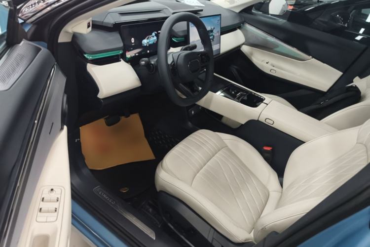 Used Lynk & Co 08 EM-P 2026 Model 210 Four-Wheel Drive Performance Ultra H7 Driver Seat