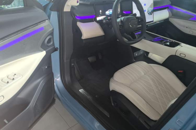Used Lynk & Co 08 EM-P 2026 Model 210 Four-Wheel Drive Performance Ultra H7 Driver Seat
