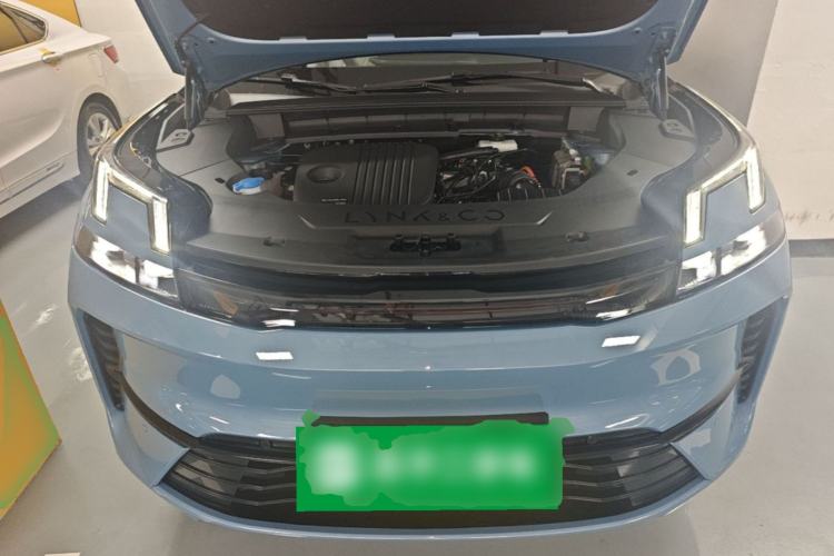 Used Lynk & Co 08 EM-P 2026 Model 210 Four-Wheel Drive Performance Ultra H7 Engine Bay