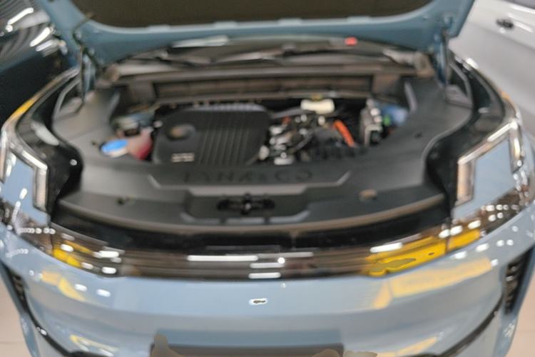 Used Lynk & Co 08 EM-P 2026 Model 210 Four-Wheel Drive Performance Ultra H7 Engine Bay