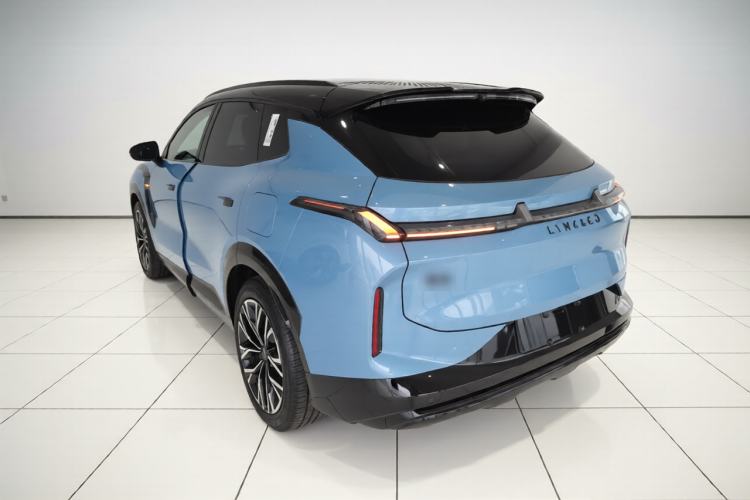 Used Lynk & Co 08 EM-P 2026 Model 210 Four-Wheel Drive Performance Ultra H7 Exterior 2
