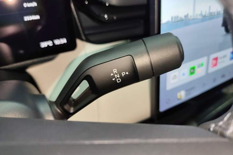 Used Lynk & Co 08 EM-P 2026 Model 210 Four-Wheel Drive Performance Ultra H7 Gear Lever