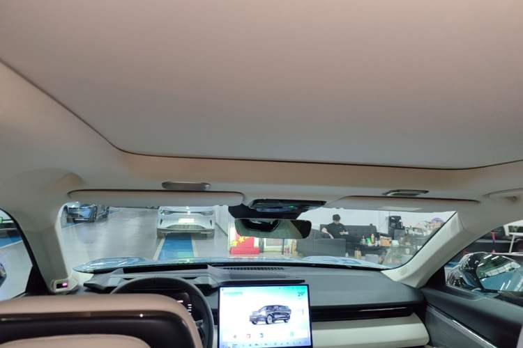 Used Lynk & Co 08 EM-P 2026 Model 210 Four-Wheel Drive Performance Ultra H7 Headliner