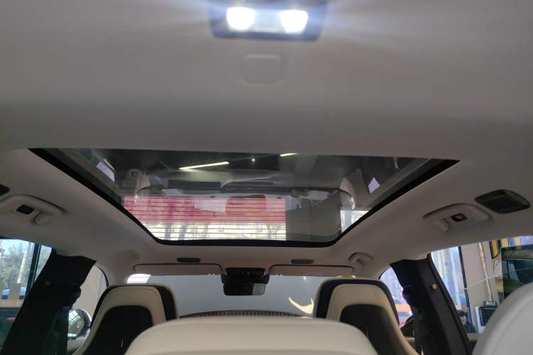 Used Lynk & Co 08 EM-P 2026 Model 210 Four-Wheel Drive Performance Ultra H7 Headliner