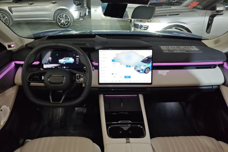 Used Lynk & Co 08 EM-P 2026 Model 210 Four-Wheel Drive Performance Ultra H7 Interior 2