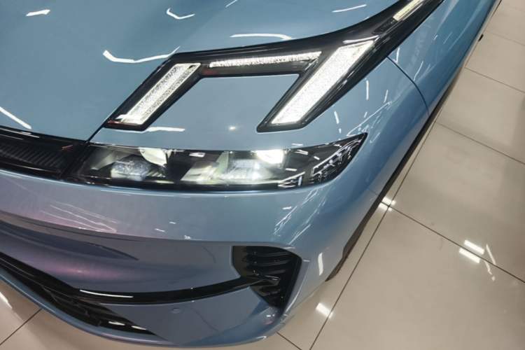Used Lynk & Co 08 EM-P 2026 Model 210 Four-Wheel Drive Performance Ultra H7 Left Front Headlight