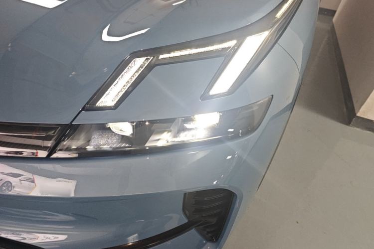 Used Lynk & Co 08 EM-P 2026 Model 210 Four-Wheel Drive Performance Ultra H7 Left Front Headlight