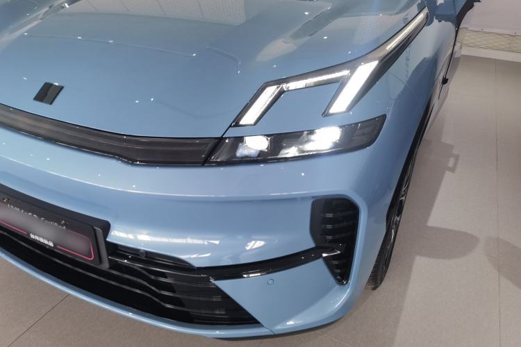 Used Lynk & Co 08 EM-P 2026 Model 210 Four-Wheel Drive Performance Ultra H7 Left Front Headlight
