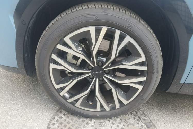 Used Lynk & Co 08 EM-P 2026 Model 210 Four-Wheel Drive Performance Ultra H7 Left Front Wheel Hub