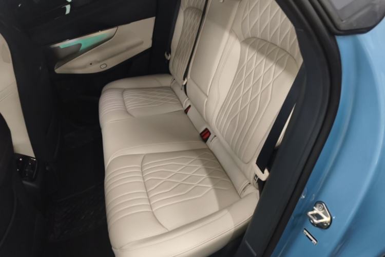 Used Lynk & Co 08 EM-P 2026 Model 210 Four-Wheel Drive Performance Ultra H7 Left Rear Seat