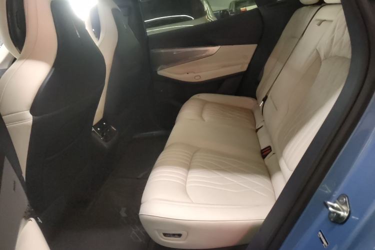 Used Lynk & Co 08 EM-P 2026 Model 210 Four-Wheel Drive Performance Ultra H7 Left Rear Seat