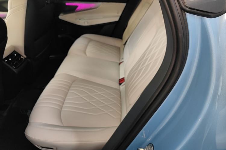 Used Lynk & Co 08 EM-P 2026 Model 210 Four-Wheel Drive Performance Ultra H7 Left Rear Seat