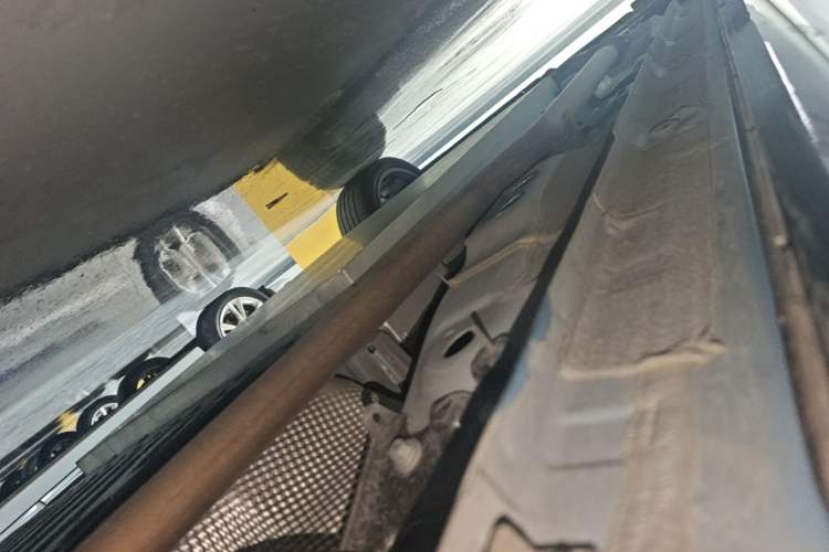 Used Lynk & Co 08 EM-P 2026 Model 210 Four-Wheel Drive Performance Ultra H7 Left Side Sill