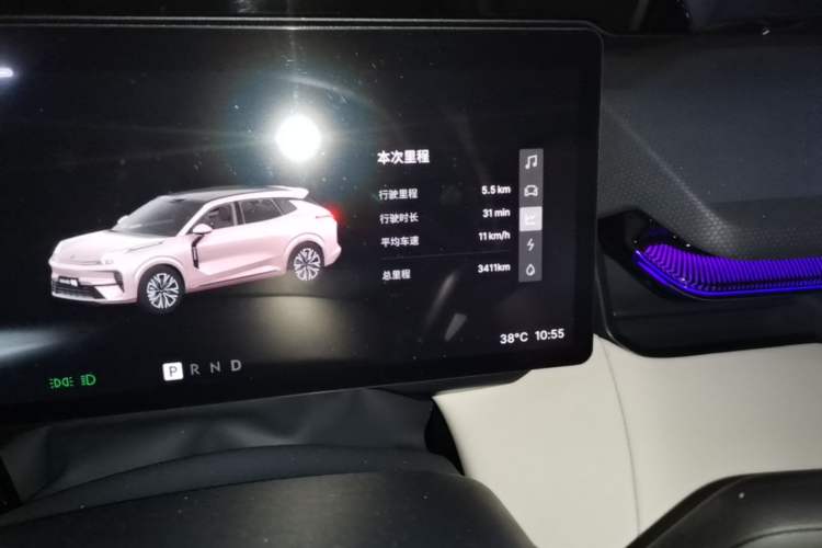Used Lynk & Co 08 EM-P 2026 Model 210 Four-Wheel Drive Performance Ultra H7 Odometer Close Up