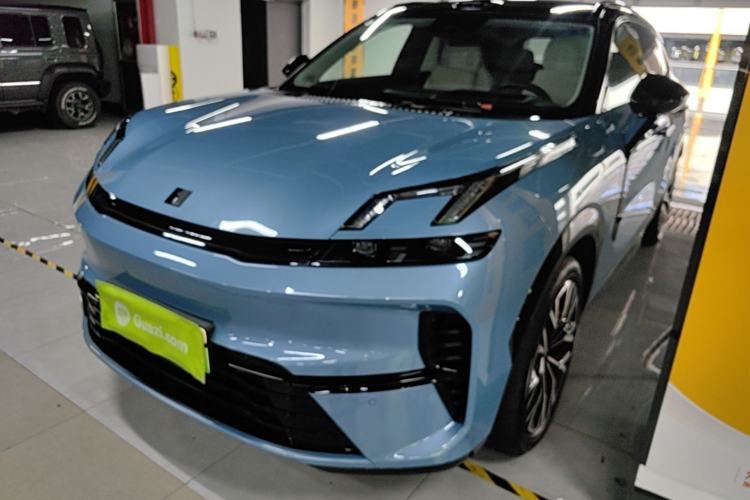 Lynk & Co 08 EM-P 2026 Model 210 Four-Wheel Drive Performance Ultra H7