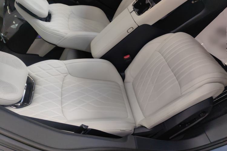 Used Lynk & Co 08 EM-P 2026 Model 210 Four-Wheel Drive Performance Ultra H7 Right Front Seat