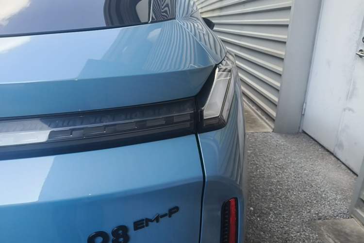 Used Lynk & Co 08 EM-P 2026 Model 210 Four-Wheel Drive Performance Ultra H7 Right Rear Taillight