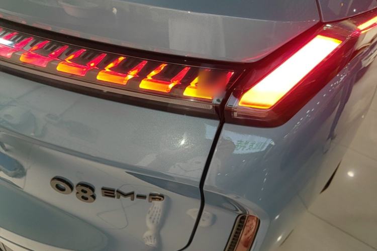 Used Lynk & Co 08 EM-P 2026 Model 210 Four-Wheel Drive Performance Ultra H7 Right Rear Taillight