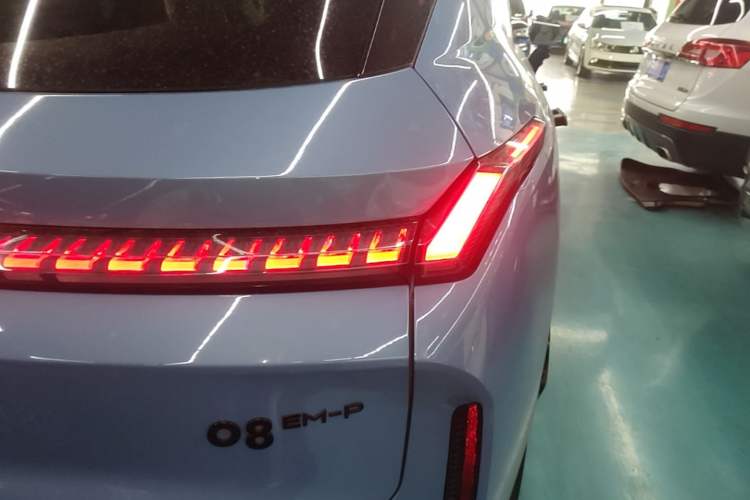 Used Lynk & Co 08 EM-P 2026 Model 210 Four-Wheel Drive Performance Ultra H7 Right Rear Taillight