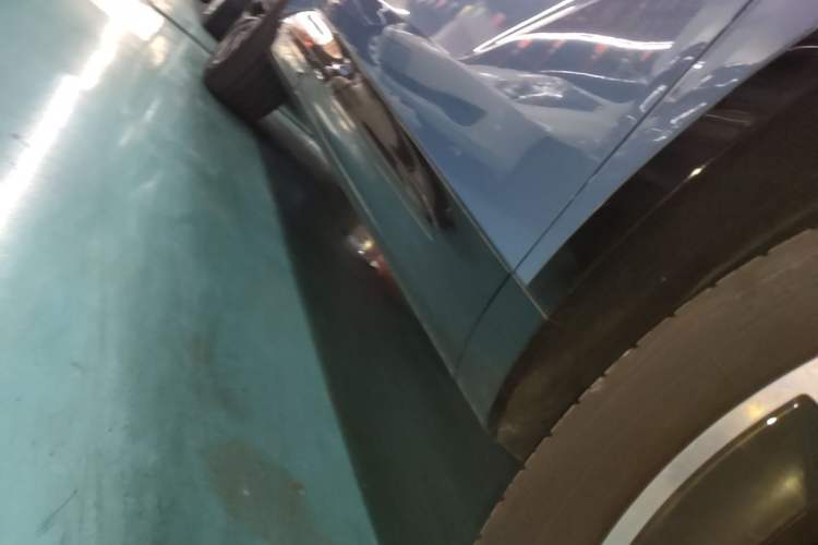 Used Lynk & Co 08 EM-P 2026 Model 210 Four-Wheel Drive Performance Ultra H7 Right Side Sill