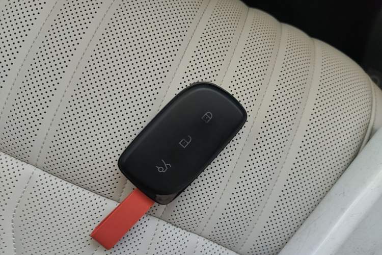 Used Lynk & Co 08 EM-P 2026 Model 210 Four-Wheel Drive Performance Ultra H7 Vehicle Key
