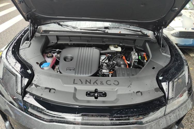 Used Lynk & Co 08 EM-P 2026 Model, 230 Ultra Extended Range Engine Bay