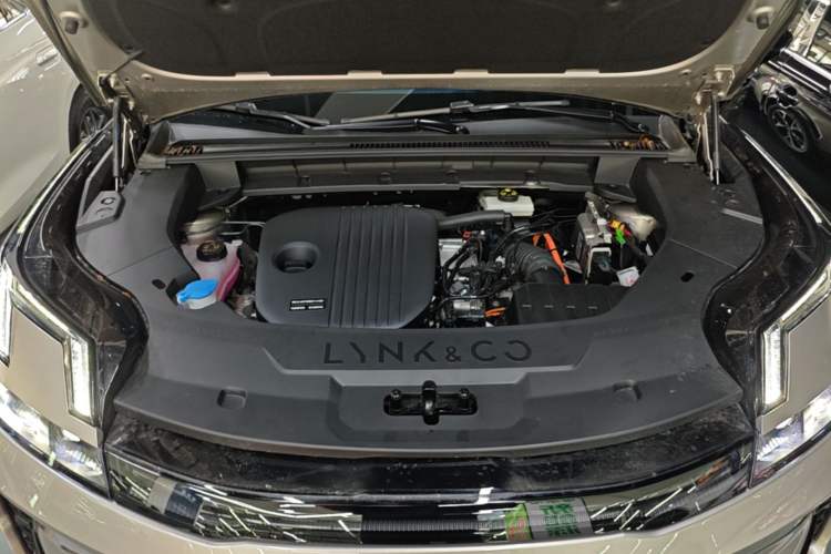 Used Lynk & Co 08 EM-P 2026 Model 160 Long-Range Max Engine Bay