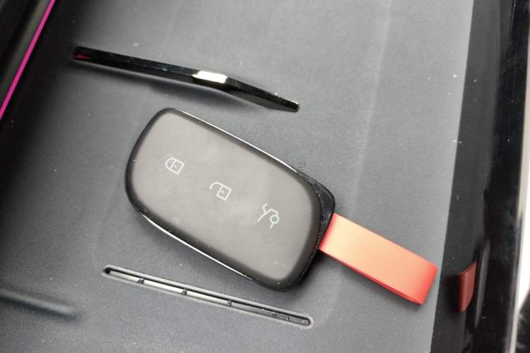 Used Lynk & Co 08 EM-P 2026 Model, 230 Ultra Extended Range Vehicle Key