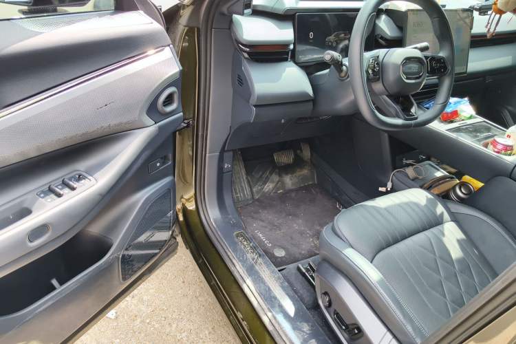 Used Lynk & Co 08 EM-P 2026 Model, 230 Ultra Extended Range Driver Seat