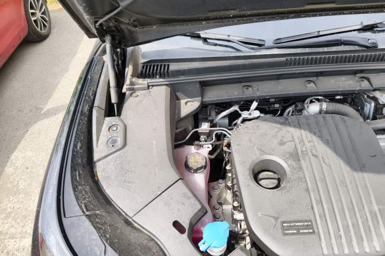 Used Lynk & Co 08 EM-P 2026 Model, 230 Ultra Extended Range Engine Bay Right