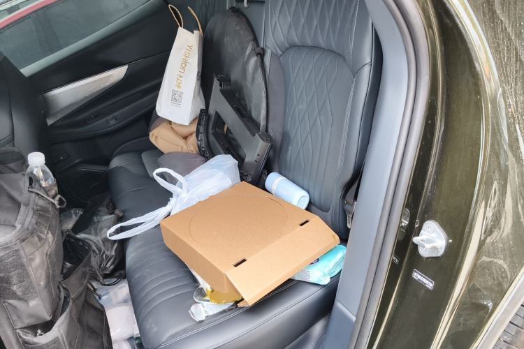 Used Lynk & Co 08 EM-P 2026 Model, 230 Ultra Extended Range Left Rear Seat