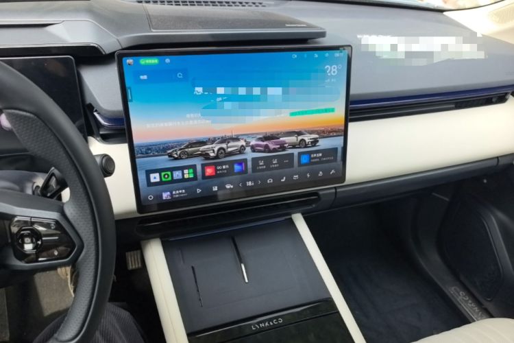 Used Lynk & Co 08 EM-P 2026 Model 210 Four-Wheel Drive Performance Ultra H7 Audio And AC Panel