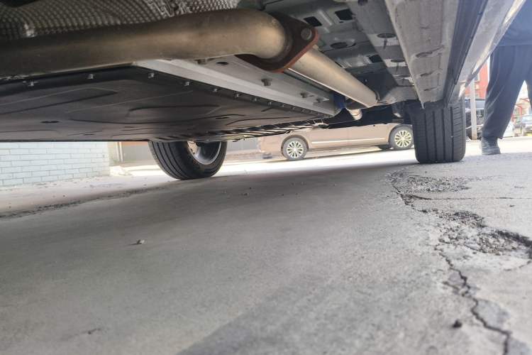 Used Lynk & Co 08 EM-P 2026 Model 160 Long-Range Max Chassis Front Left