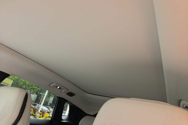 Used Lynk & Co 08 EM-P 2026 Model 210 Four-Wheel Drive Performance Ultra H7 Headliner