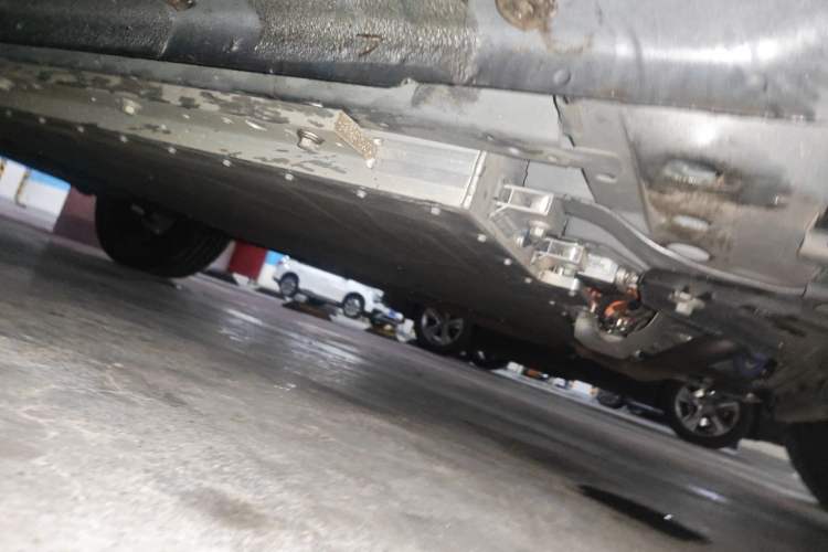 Used Lynk & Co 08 EM-P 2026 Model 160 Long-Range Ultra Chassis Front Right