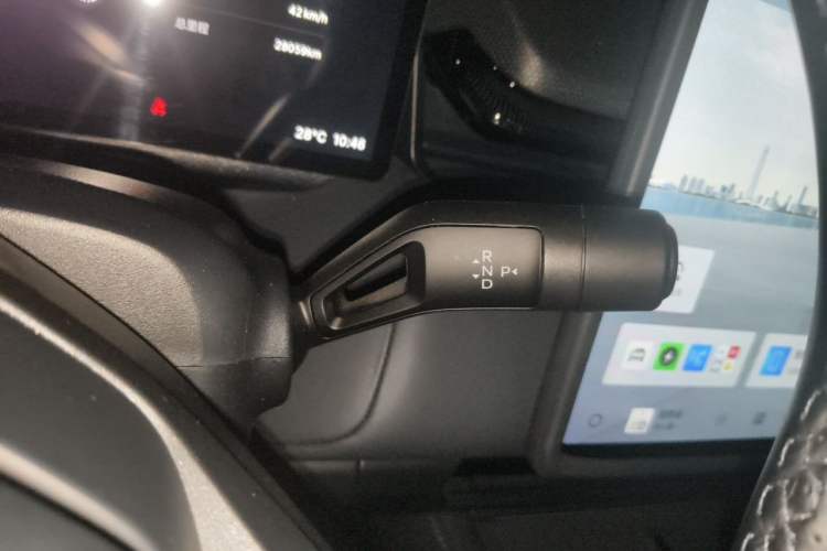 Used Lynk & Co 08 EM-P 2026 Model 160 Long-Range Ultra Gear Lever